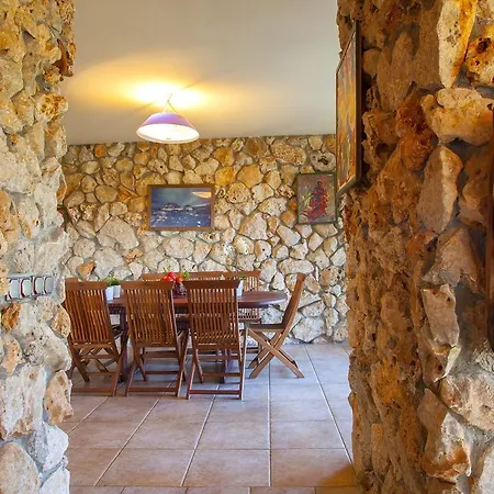 Othello House * Ajía Nápa