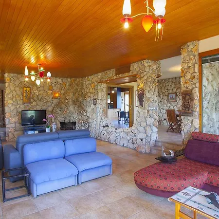 Othello House Villa Ajía Nápa